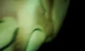 دختری قهوهای مایل عکس کس دختر سکس به زرد سکسی وابسته به عشق شهوانی دارد