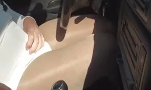 پیرزنی که با یک جوان جوان سرگرم عكس سكسى خارجى می شود