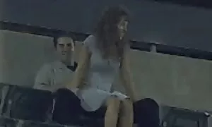 زن زیبا شاخی توسط مرد سیاه لعنتی می شود عکس سکسی کس کون سینه