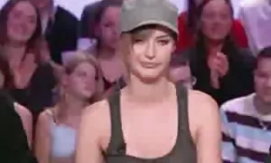 زیبایی عکس کوس کردن گروهی تصمیم گرفت زیباترین گوشه های بدن او را به اشتراک بگذارد