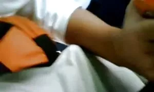 دو دانشجو اعضای خود را به دیدار تصاویر سکسی کس وکون همسایه ها می اندازند