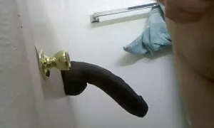 در یك كستینگ در مسكو ، بلكس داستان کس پشمالو نیكا بدن خود را نشان می دهد