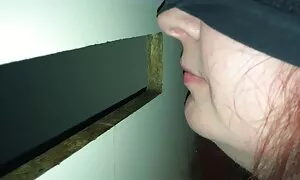 دختران لچر عكس كوس وكون پدر خود را روی الاغ می اندازند